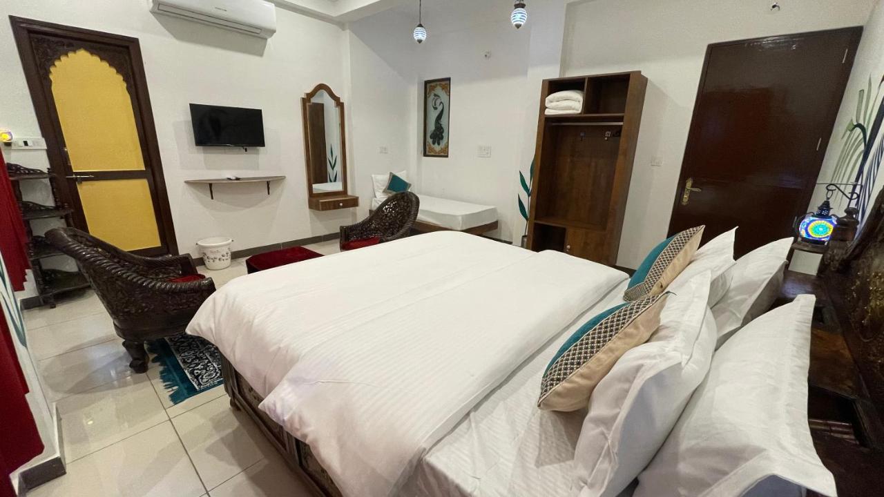 Petal Of Mewar - A Luxury Boutique Hotel Udaipur Bagian luar foto