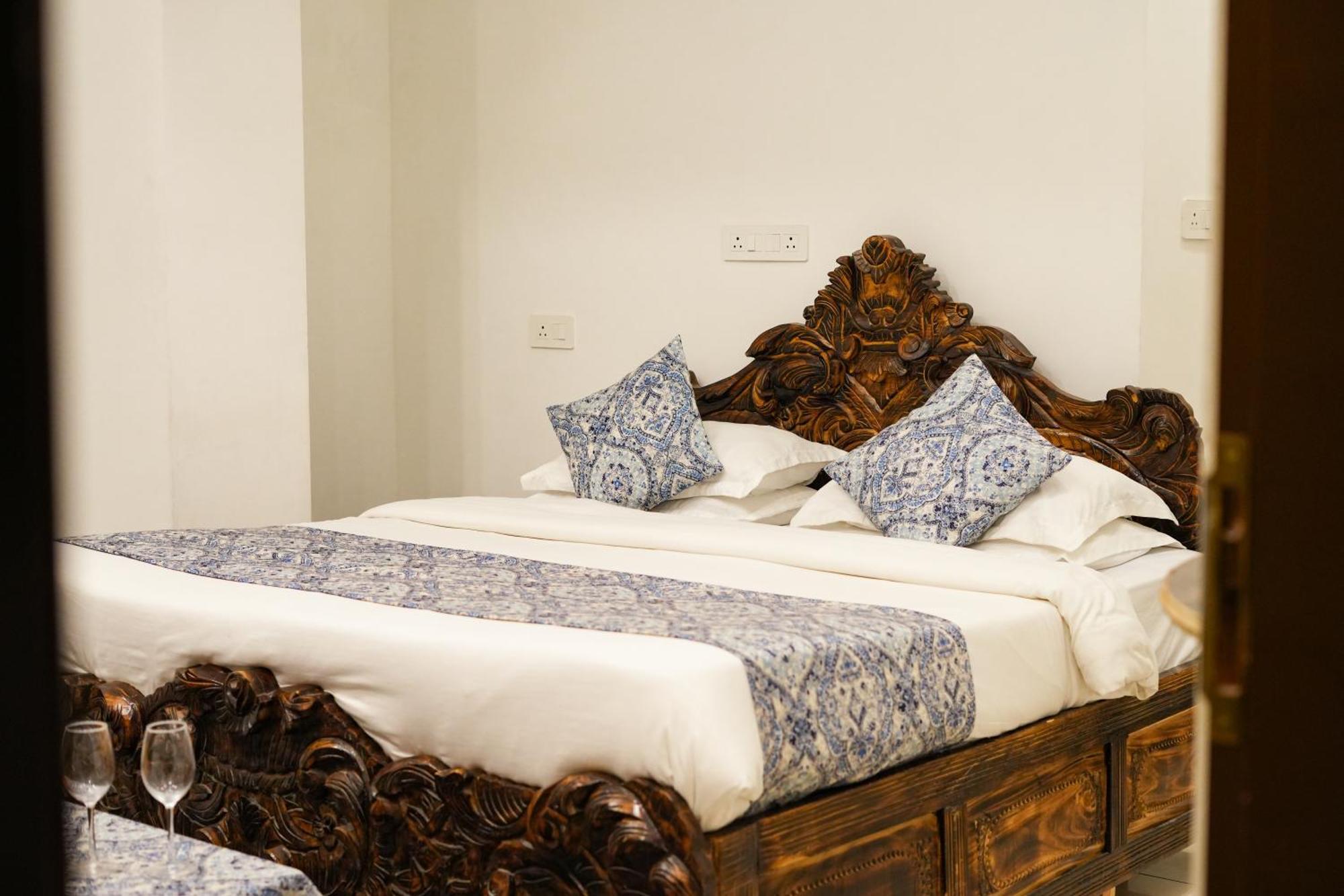 Petal Of Mewar - A Luxury Boutique Hotel Udaipur Bagian luar foto
