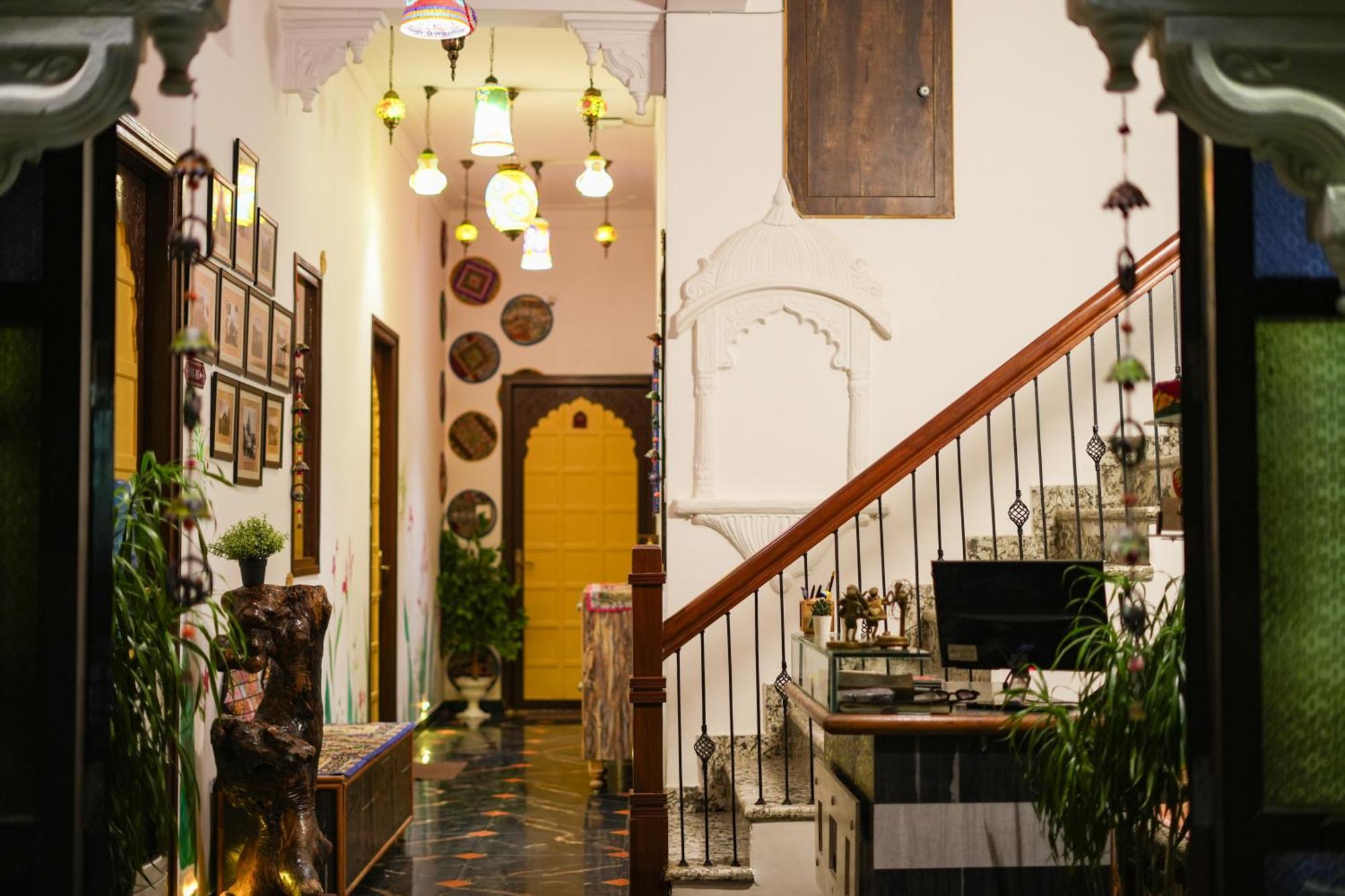 Petal Of Mewar - A Luxury Boutique Hotel Udaipur Bagian luar foto